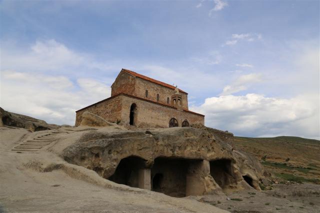 Západné Gruzínsko - hrad na kopci