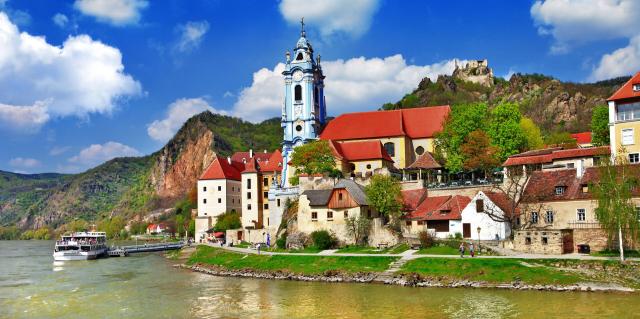 Marhuľové slávnosti - pohľad na mesto