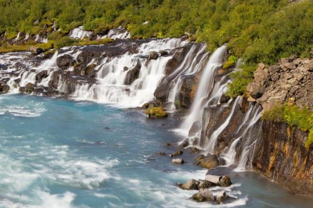 Vodopády Hraunfossar