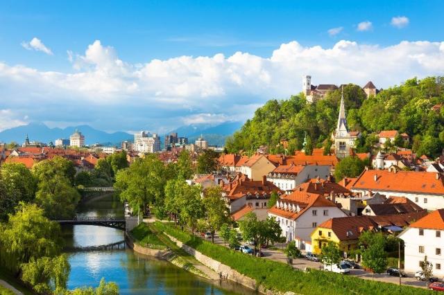 Pohľad na rieku a Ľubľanský hrad