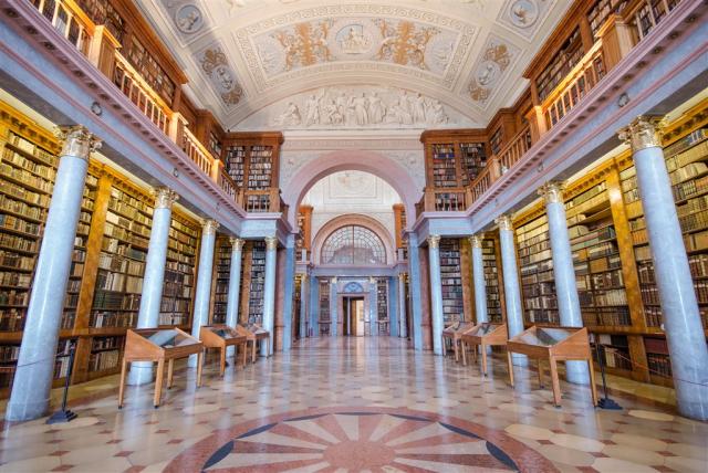 Herend a Pannonhalma - architektúra