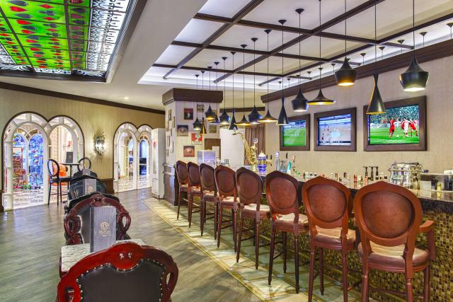 Bar v hoteli Delphin Imperial