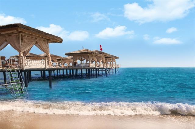 Pláž pred hotelom Maxx Royal Belek