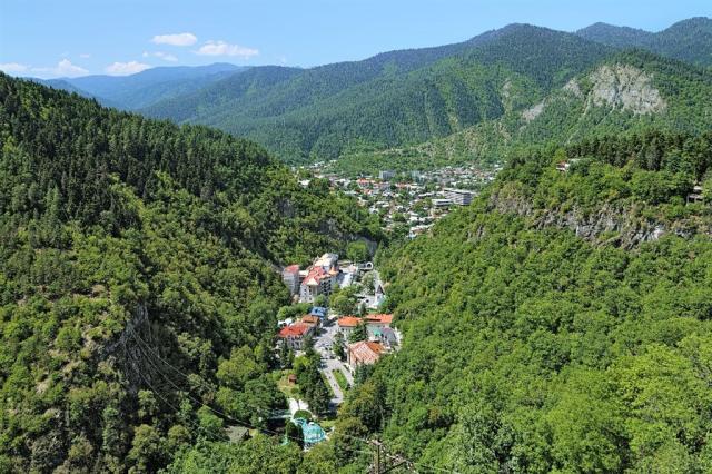 Gruzínsko - skryté poklady Kaukazu- mesto