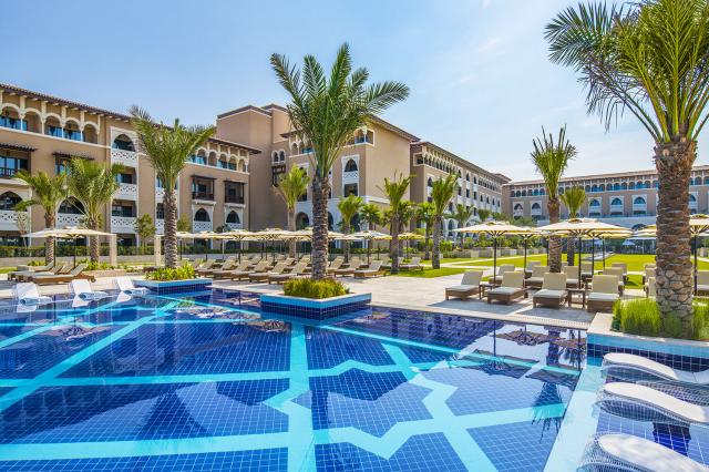 Bazén v Rixos Premium Saadiyat Island Abu Dhabi