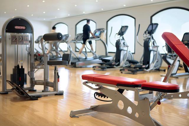 Fitness v The Cove Rotana Resort