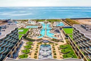 Wave resort