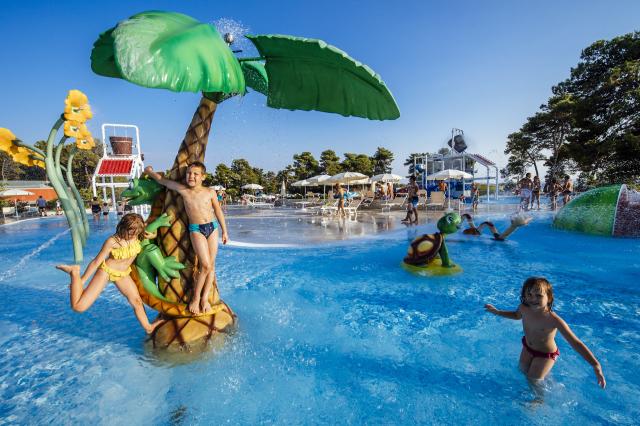 Zaton Holiday Resort
