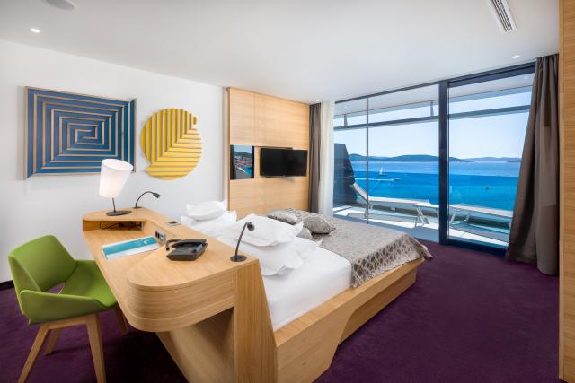 Premium suite 2+2