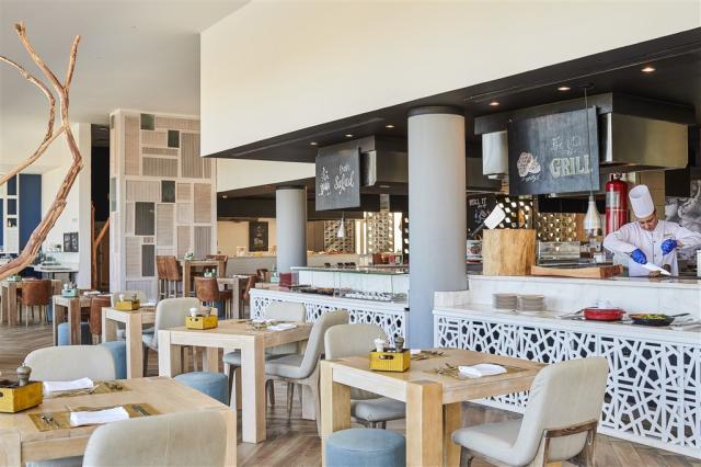 Hotel Steigenberger Pure Lifestyle - stolovanie