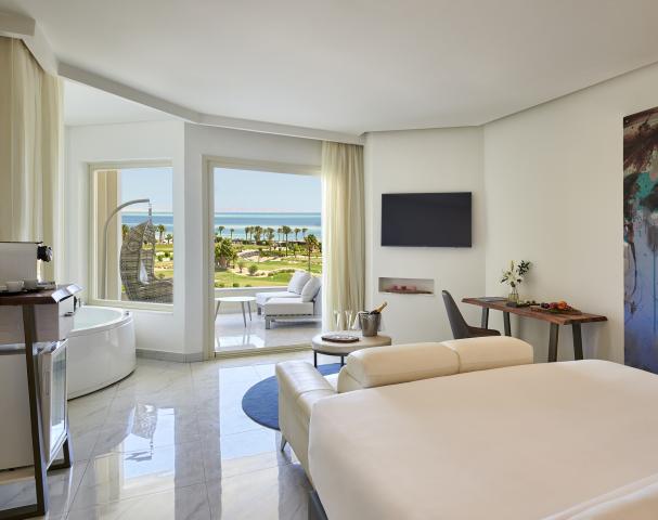 Jacuzzi Suite
