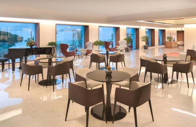 Crowne Plaza Muscat