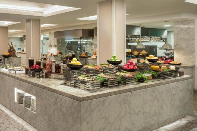 Crowne Plaza Muscat