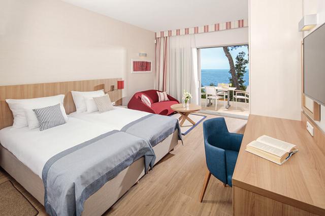 Superior Villa s terasou a výhľadom na more