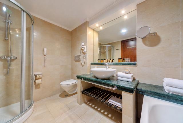 Junior Suite s privátnym bazénom, výhľad záhrada