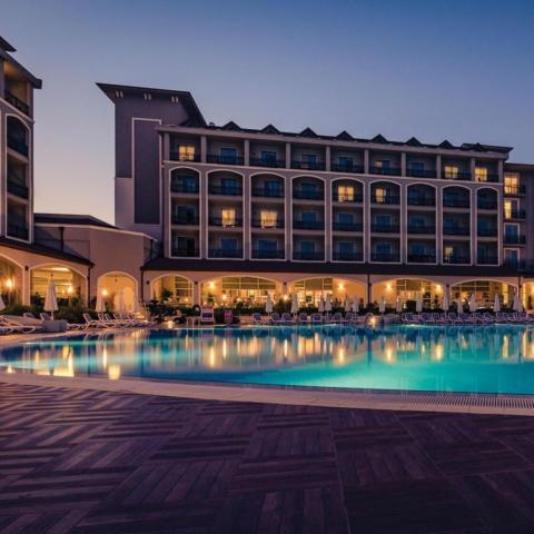 Paloma Oceana Resort
