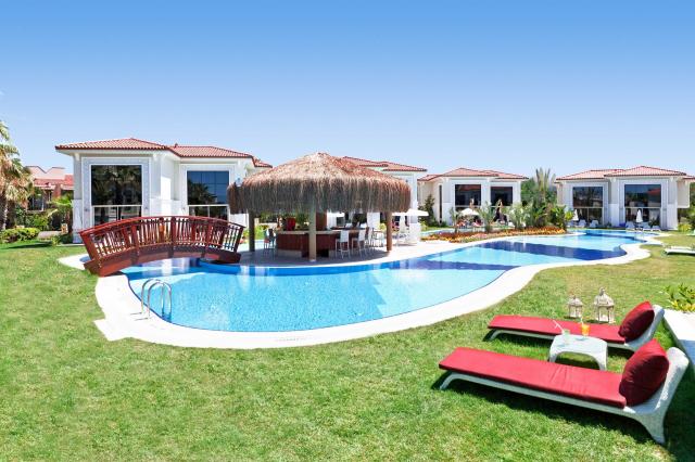 Paloma Oceana Resort