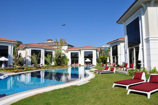 Lake Villa