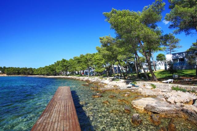 Crvena Luka Apartments & Villas