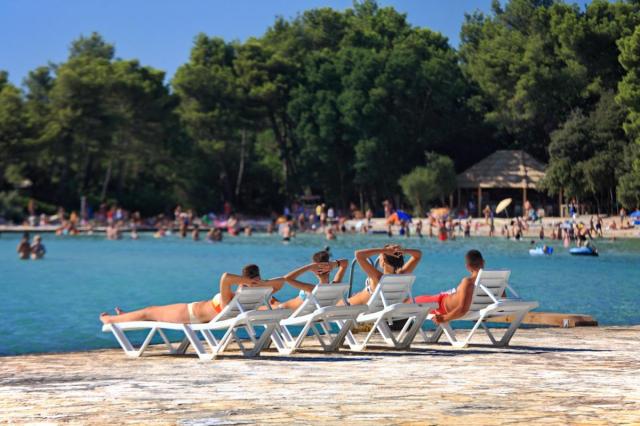 Crvena Luka Apartments & Villas