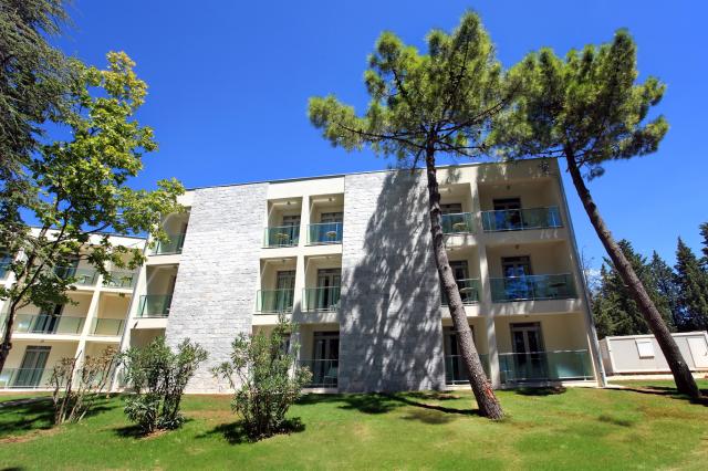 Crvena Luka Apartments & Villas