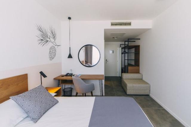 Dvojlôžková izba s prístelkou comfort, balkón