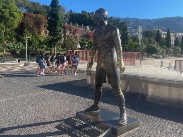Socha Ronalda v prístave vo Funchale.
