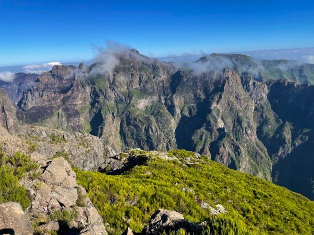 Hory počas dňa. Ostrov Madeira.