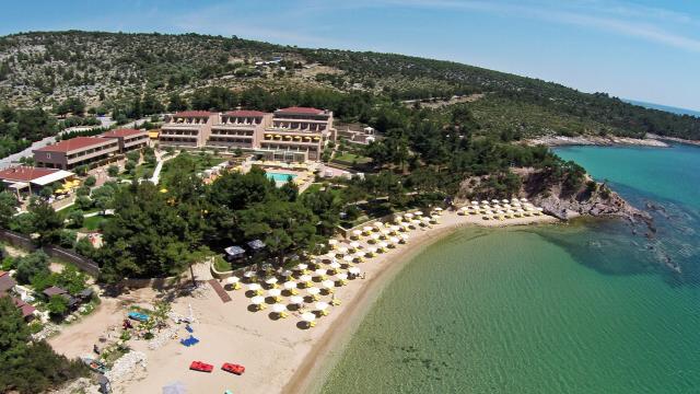 Royal Paradise