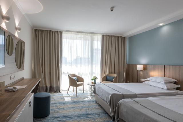 Sentido Neptun Beach