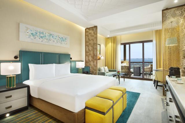 Bay Club Sea View