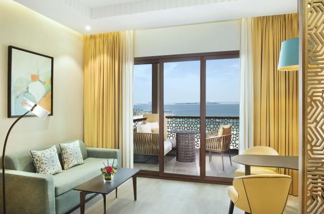 Bay Club Sea View