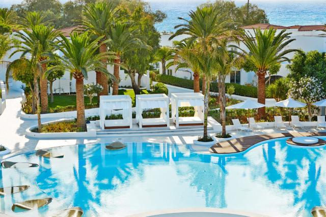 Bazén v Caramel Grecotel Boutique Resort