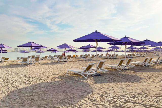 Pláž pri Centara Mirage Beach Resort