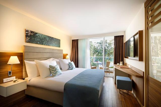 Rodinná izba štandard 2+2 (balkón, park strana)