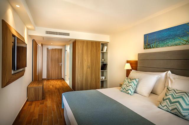 Rodinná izba štandard 2+2 (balkón, morská strana)