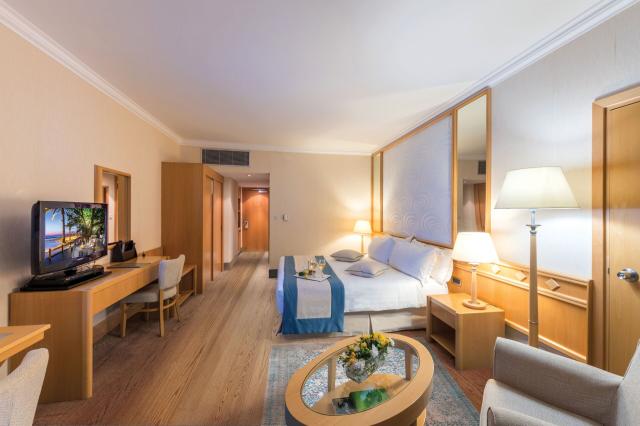 Asimina Suites