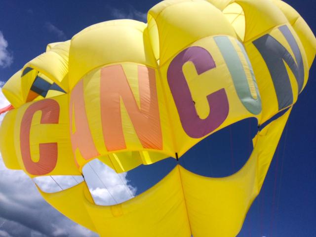 Balón s nápisom Cancun