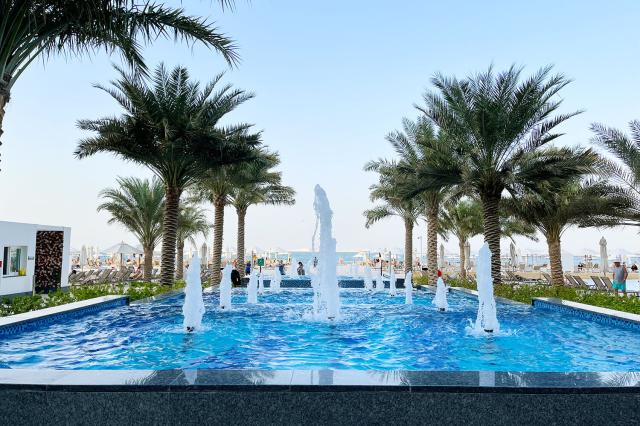 Areál hotela RIU Dubai