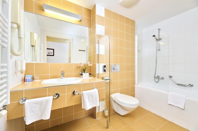 Dvojlôžková izba premium s prístelkou (hotel, balkón, morská st