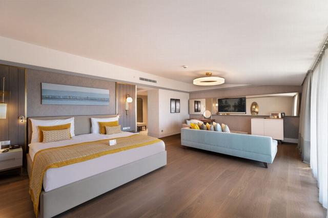 Penthouse Suite s výhľadom na more