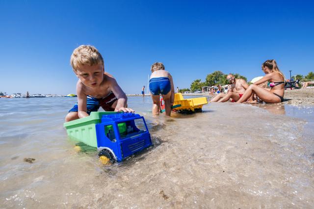Zaton Holiday Resort