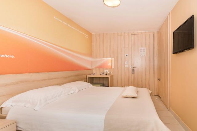 Rodinná izba classic connected (residence, balkón, park)