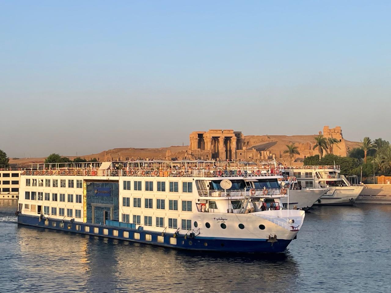 Lode v Kom Ombo