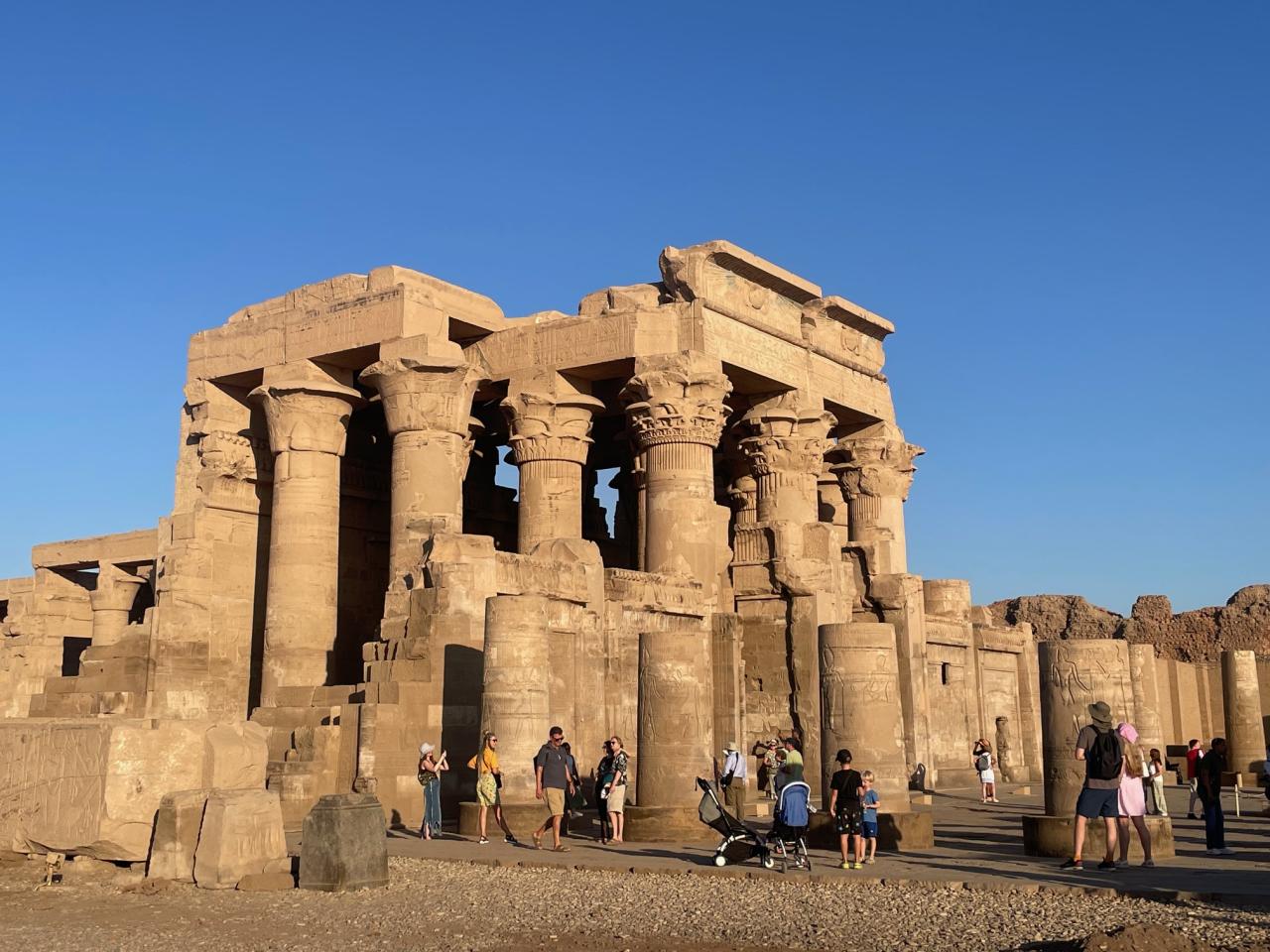 Chrám boha Hora a Sobeka v Kom Ombo