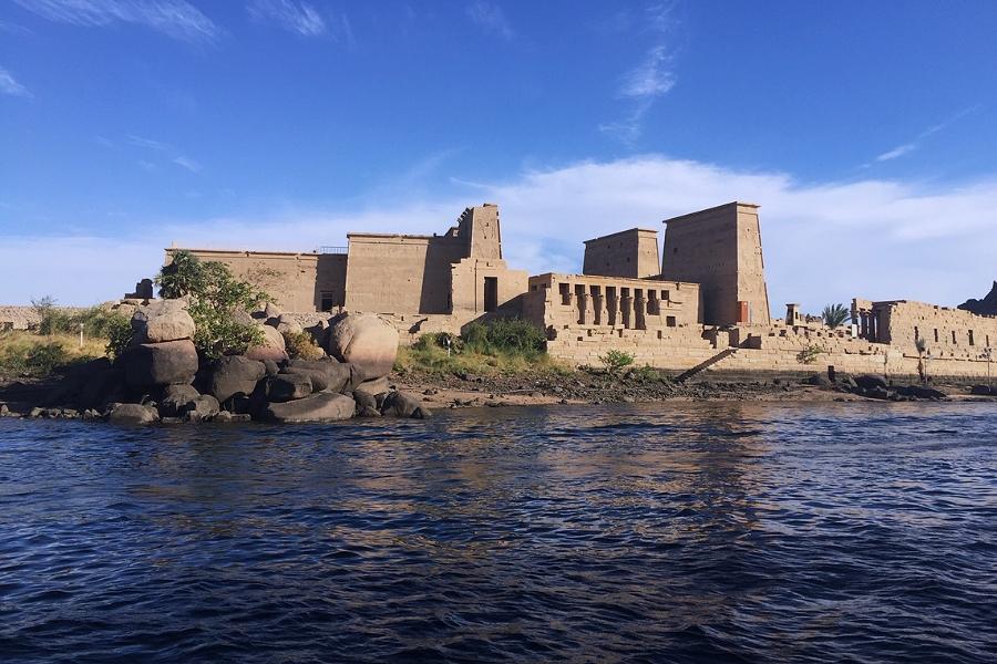 Chrám Philae na ostrove a Níl.