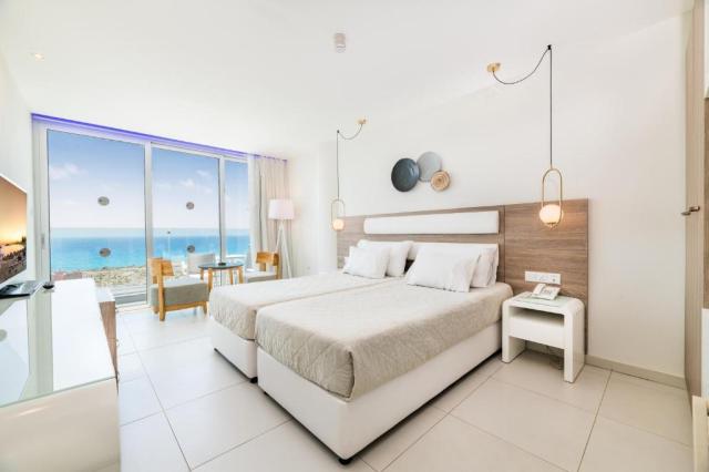 Penthouse izba s výhľadom na more