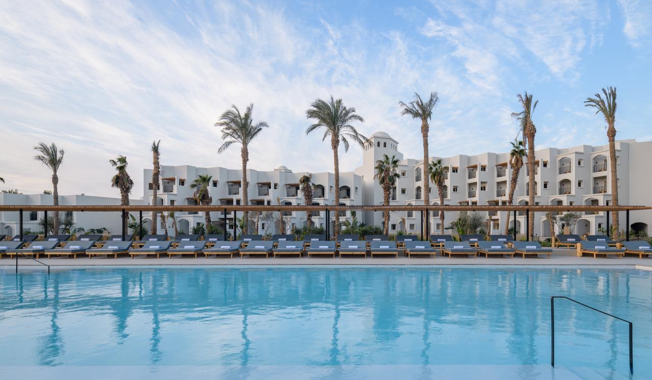 Serry Beach Resort
