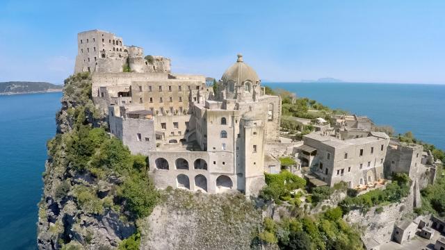 Ischia s pobytom v termálnych kúpeľoch