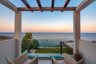 Louis Apostolata Island Resort